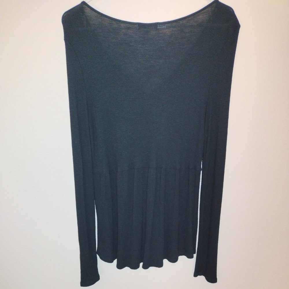 Maurices Dark Hunter Green Stretch Long Sleeve with embroidery Top - Picture 2 of 6